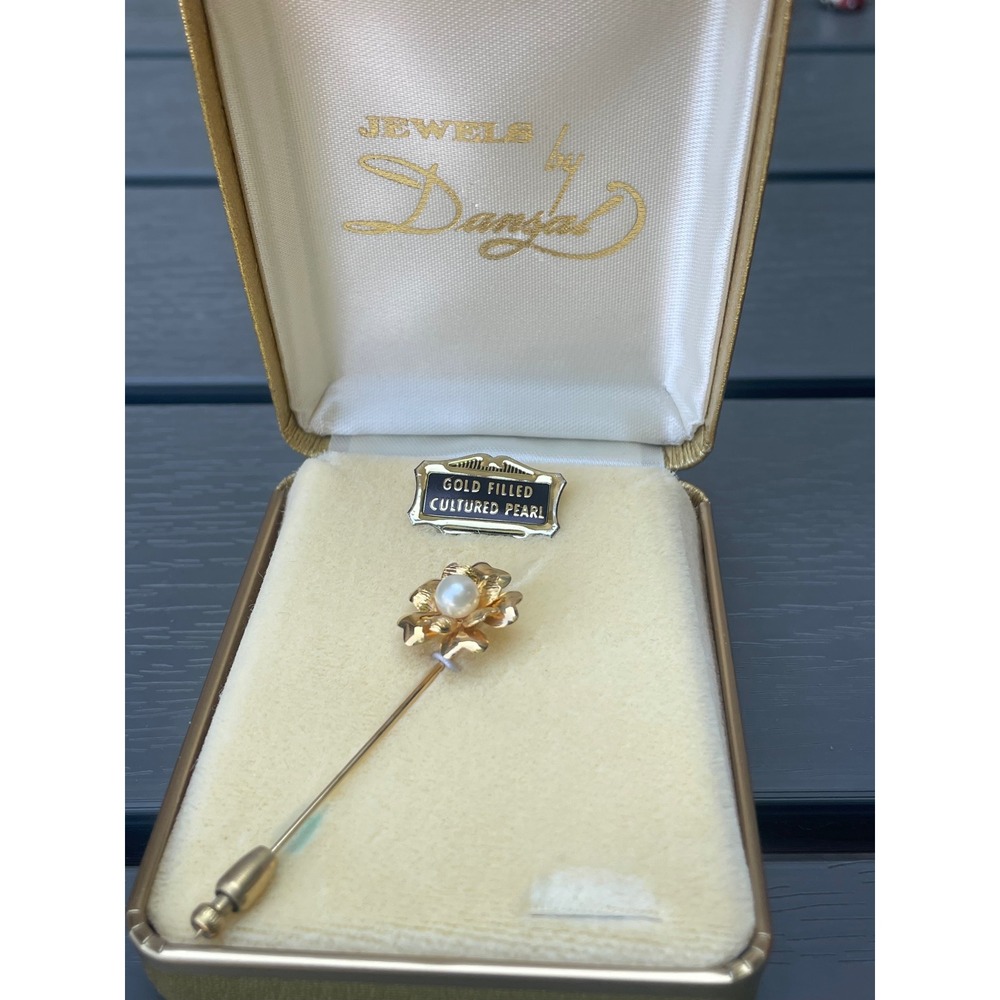 Jewels by Danyal Vintage Gold Filled Cultured‎ Pearl Flower Stick Pin with Box